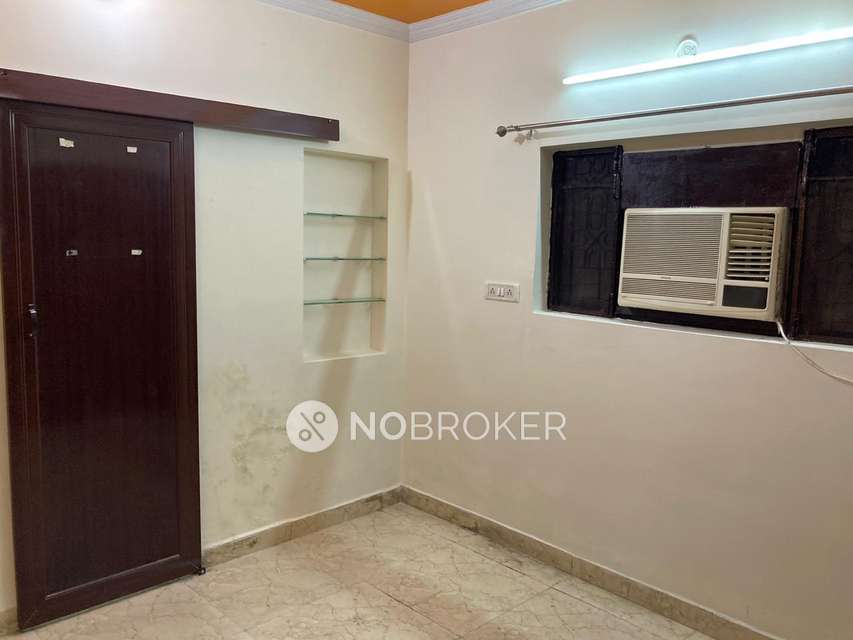 3 BHK Flat In Dda Flats, Rohini For Sale  In Sector 3