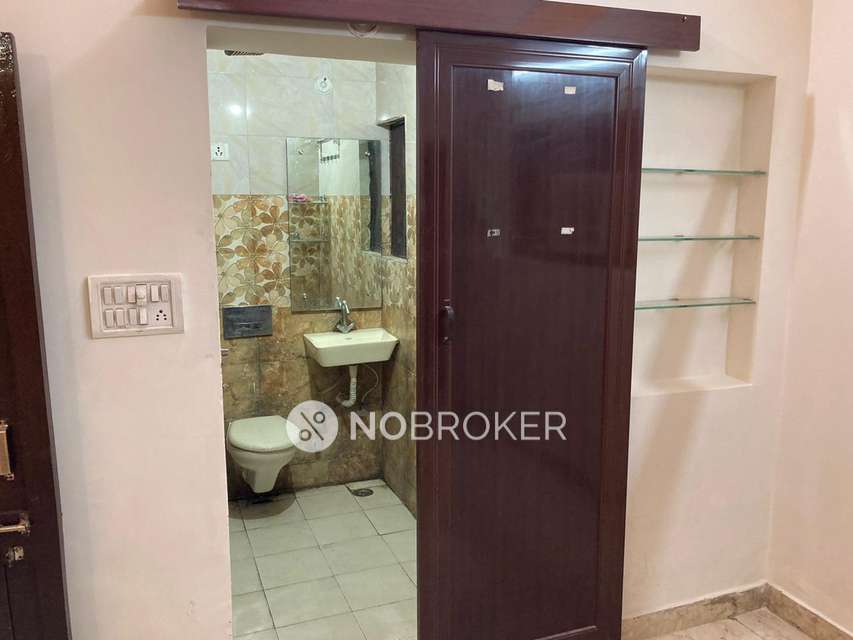 3 BHK Flat In Dda Flats, Rohini For Sale  In Sector 3