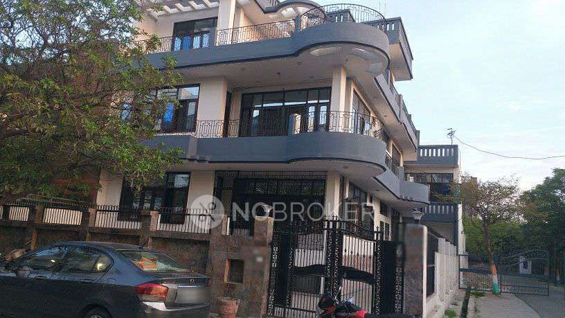 PG for Girls in Sector 27