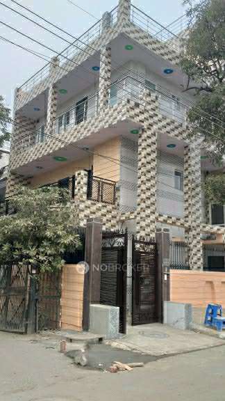 PG for Girls in Sector 27