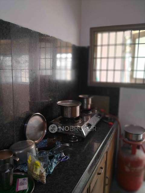 2 BHK Flat In Sirish Sai Tower For Sale  In Habsiguda