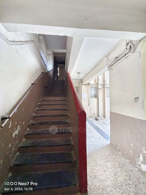 2 BHK Flat In Rajhans B Chs  For Sale  In Green Road