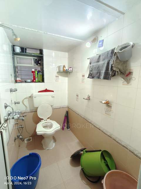 2 BHK Flat In Rajhans B Chs  For Sale  In Green Road