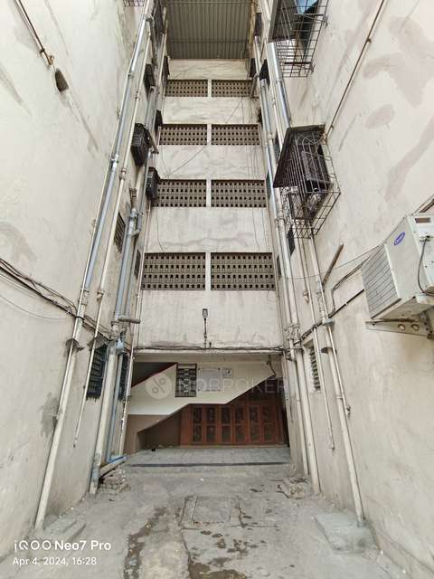 2 BHK Flat In Rajhans B Chs  For Sale  In Green Road