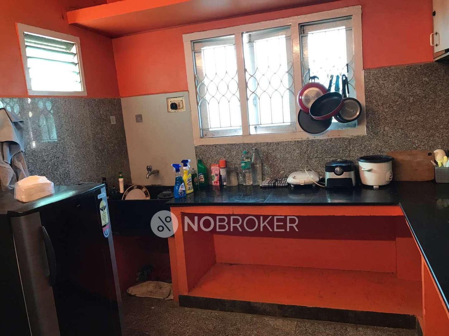 Standalone building Harrington Road Subway Rent WITHOUT BROKERAGE