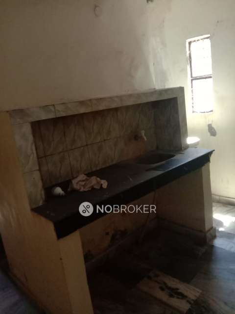 1 BHK Flat In Lig Housing Complex For Sale  In Govindpuram,