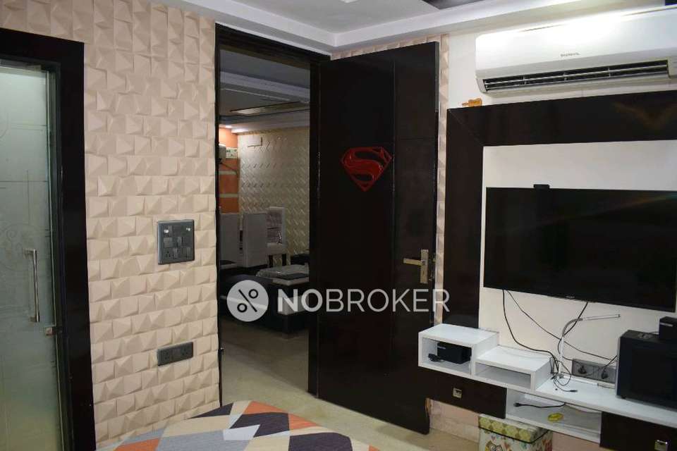 4 BHK Flat For Sale  In Shalimar Bagh