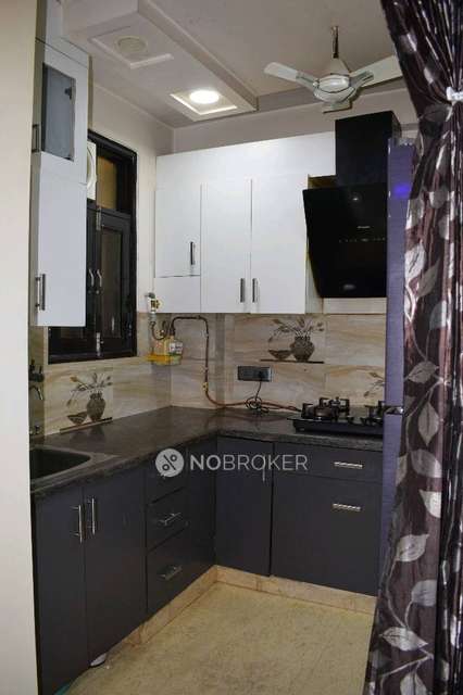 4 BHK Flat For Sale  In Shalimar Bagh