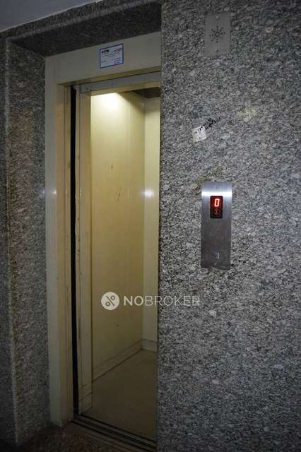 4 BHK Flat For Sale  In Shalimar Bagh