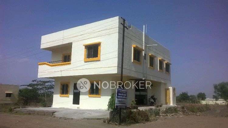 4+ BHK House For Sale  In  Lonikand