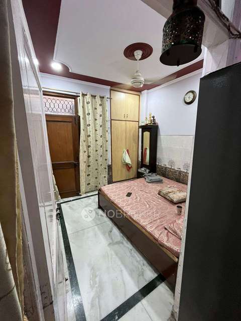 2 BHK Flat In Sb For Sale  In  Laxmi Nagar