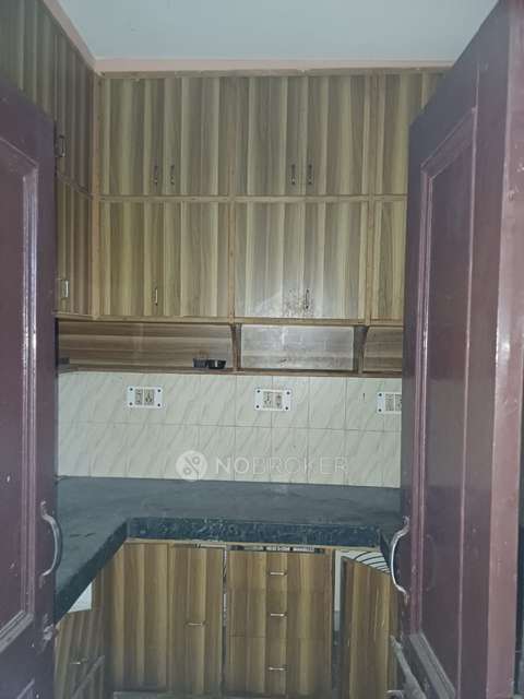 4+ BHK Flat In Apartment For Sale  In Laxmi Nagar