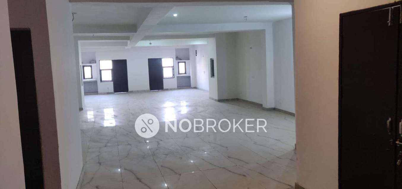 1 RK Flat In Standalone Building  for Rent  In Sector 24