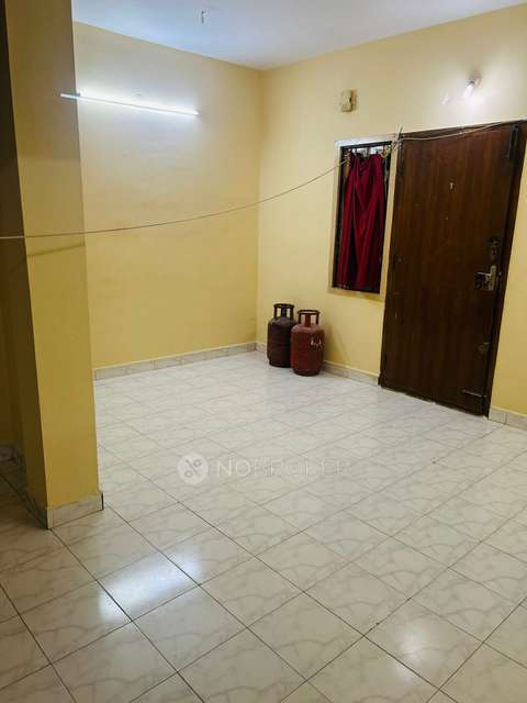 1 BHK Flat In Ashok Krishna, Valasaravakkam For Sale  In Valasaravakkam