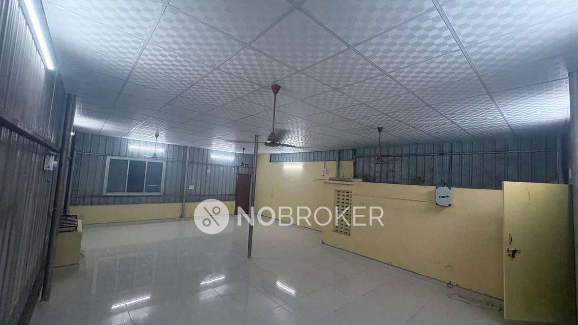 Godown/Warehouse in Nandambakkam, Chennai for Rent 