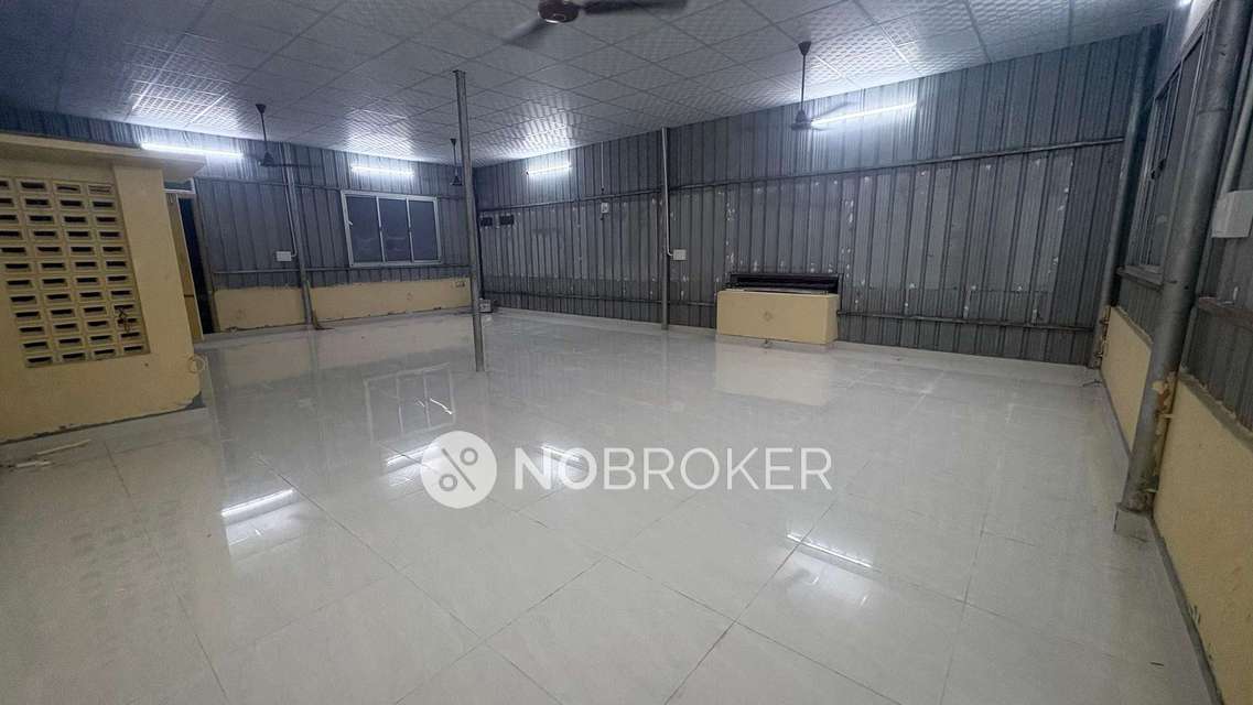 Godown/Warehouse in Nandambakkam, Chennai for Rent 