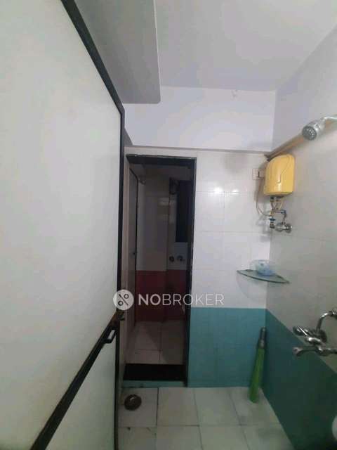 1 BHK Flat In Priyadarshani Chs For Sale  In Ghatkopar East