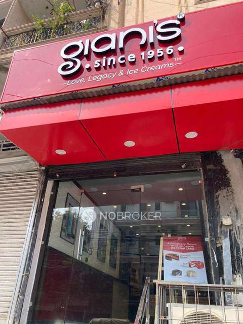 Shop in Bhogal, Delhi for sale 