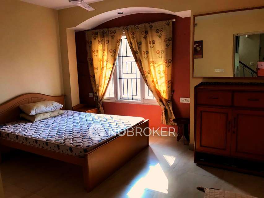 4+ BHK House For Sale  In Ejipura
