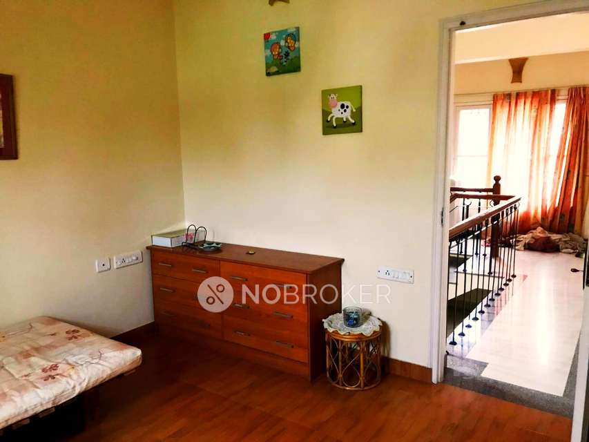4+ BHK House For Sale  In Ejipura