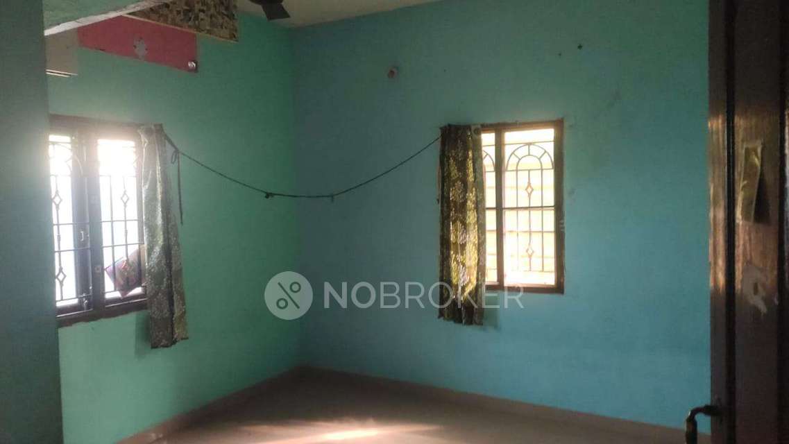 2 BHK House for Rent  In Madambakkam Auto Stand