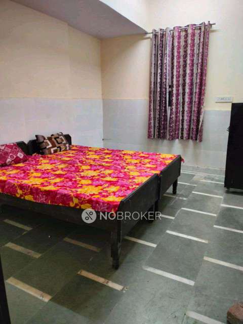 PG for Boys in Sector 66