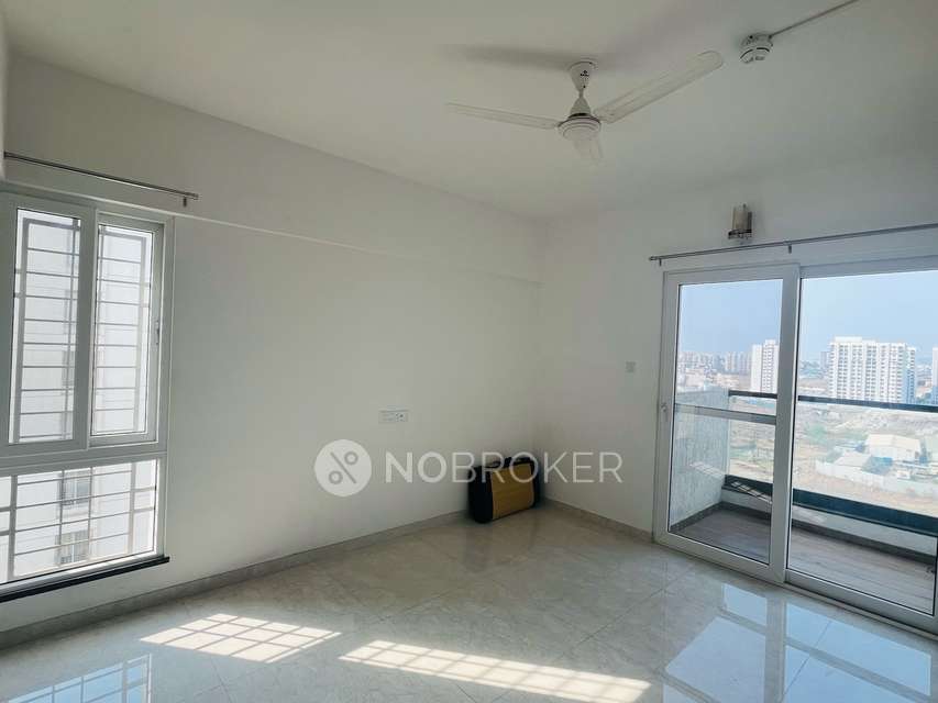2 BHK Flat In Majestique Towers for Rent  In Majestique Towers