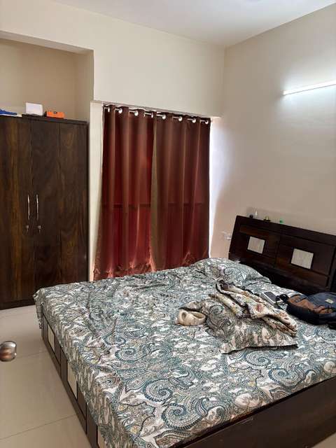 1 BHK Flat for Rent  In A4, Saffron