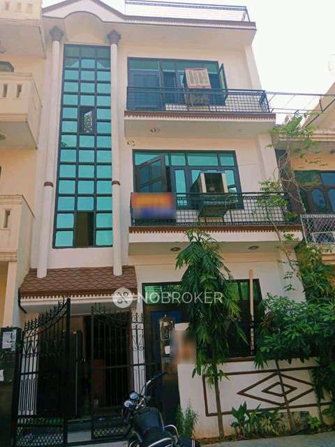 PG for Boys in Alpha Ii