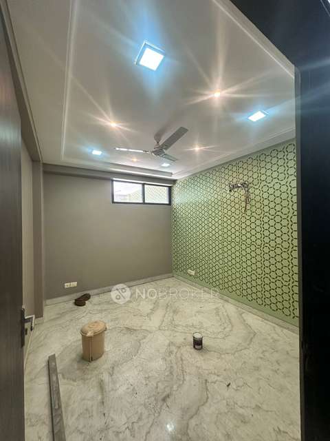 4+ BHK Flat In Youngsters Cghs, Sector 6, Dwarka For Sale  In Dwarka