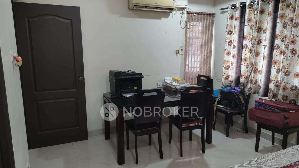 4 BHK Flat In Ramaniyam Samarpann For Sale  In Thiruvanmiyur