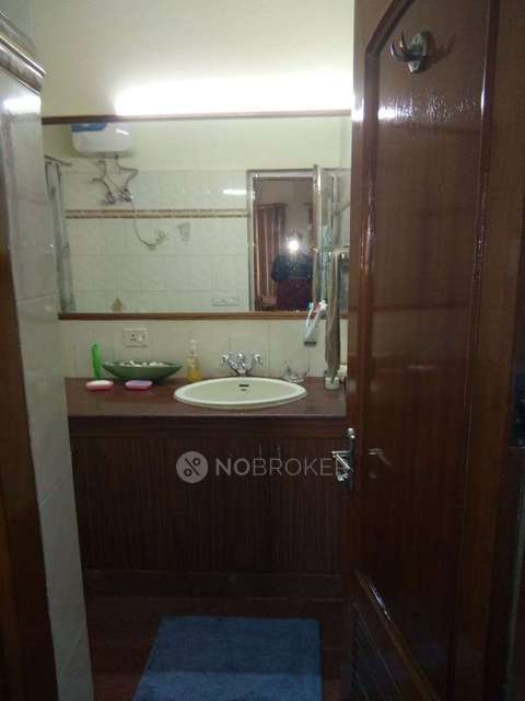 3 BHK Flat For Sale  In Green Park Extension