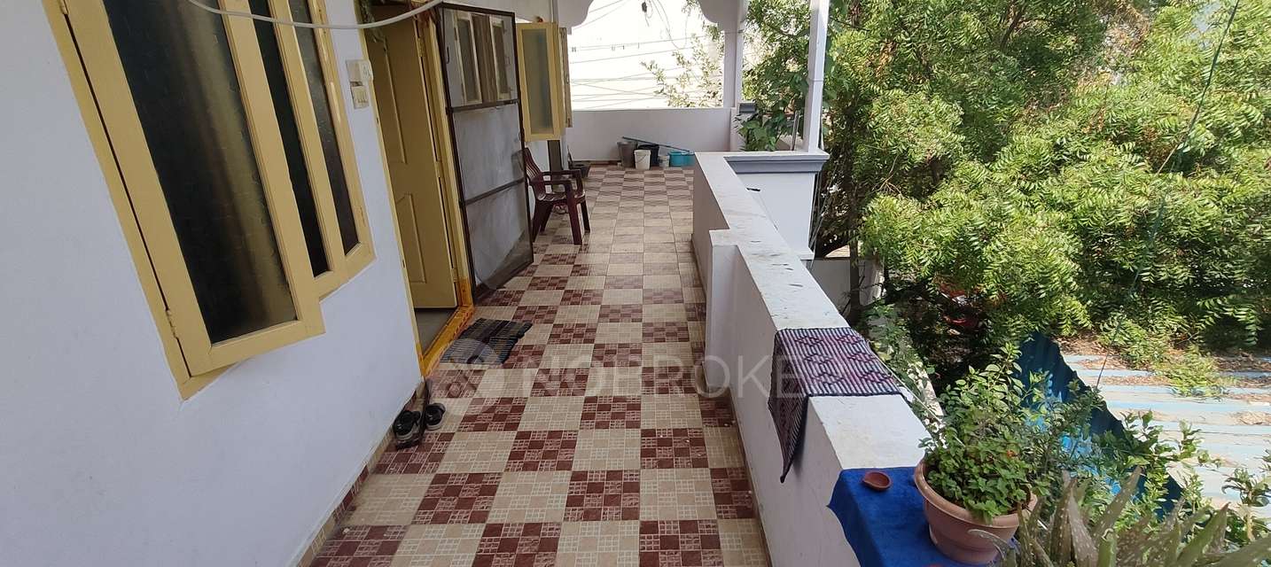 4+ BHK House For Sale  In Temple Alwal