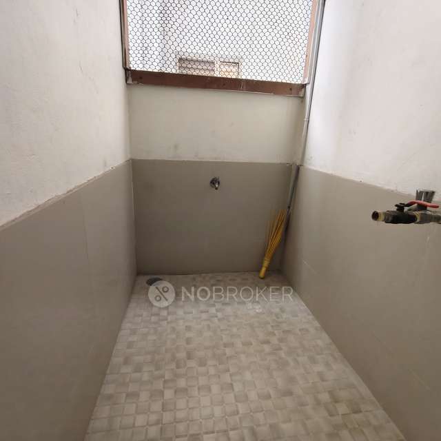 2 BHK Flat In 7 Hills Apartments  For Sale  In  Moosarambagh