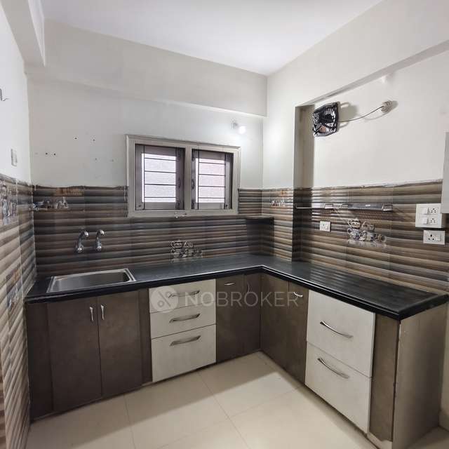 2 BHK Flat In 7 Hills Apartments  For Sale  In  Moosarambagh