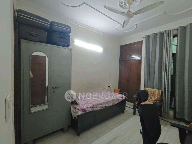 3 BHK Flat In Spring Field For Sale  In Sector 32