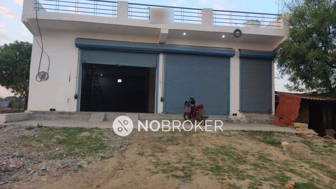 Godown/Warehouse in Sector 63, Faridabad for Rent 