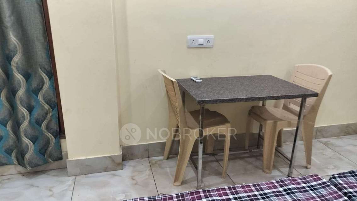 PG for Girls in Phi Iii