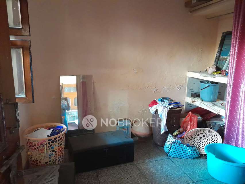 1 BHK Flat for Rent  In Sector 8