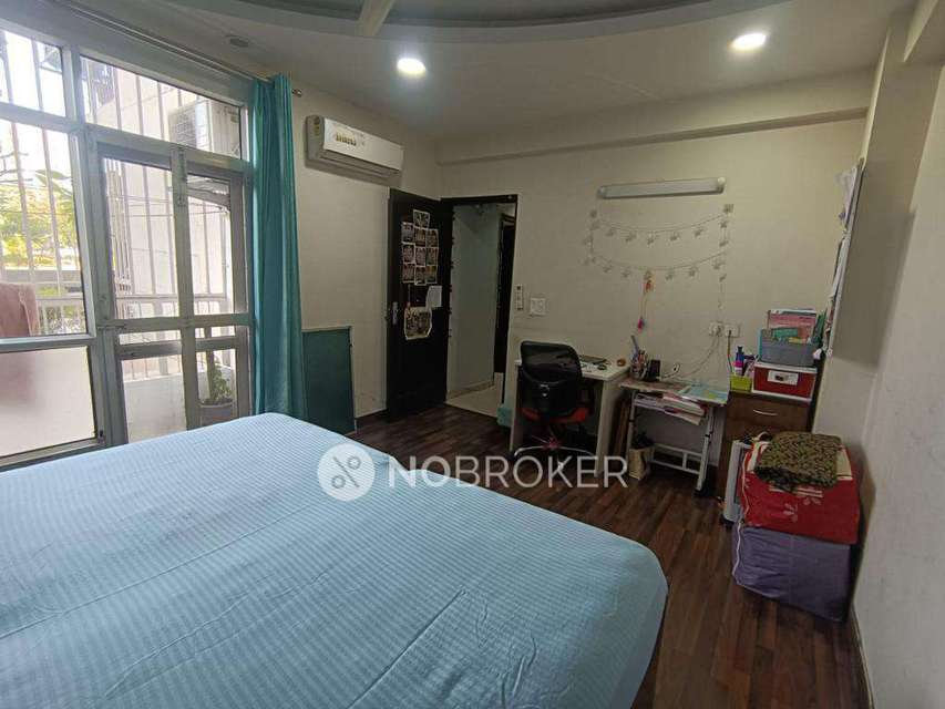 2 BHK Flat In Prateek Wisteria For Sale  In Sector 77