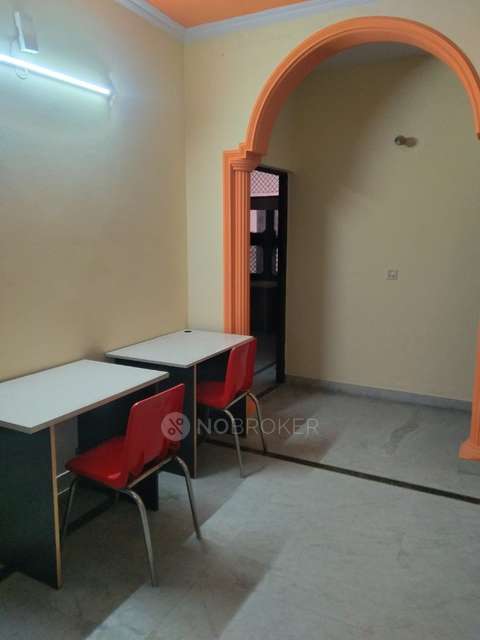 PG for Girls in Sector 52