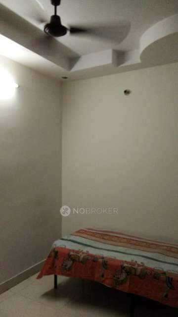 1 BHK Flat For Sale  In Mahavir Enclave Ii North