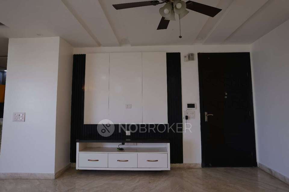 4 BHK Flat In Ambica Vihar For Sale  In Paschim Vihar