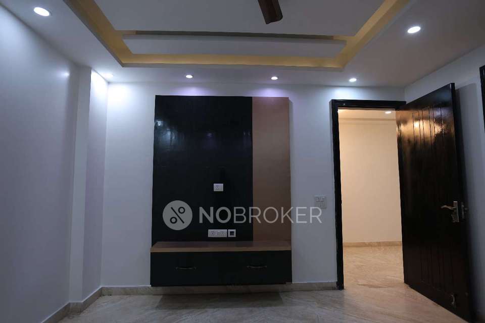 4 BHK Flat In Ambica Vihar For Sale  In Paschim Vihar