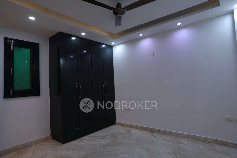 4 BHK Flat In Ambica Vihar For Sale  In Paschim Vihar