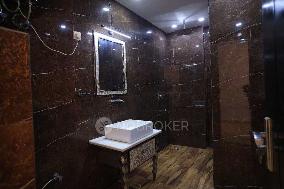 4 BHK Flat In Ambica Vihar For Sale  In Paschim Vihar