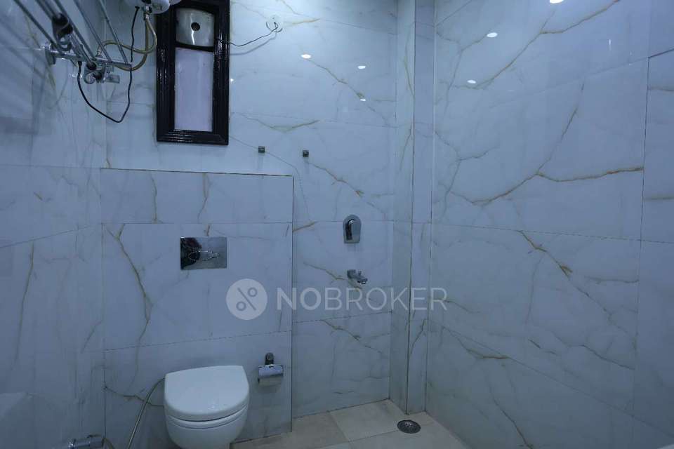 4 BHK Flat In Ambica Vihar For Sale  In Paschim Vihar