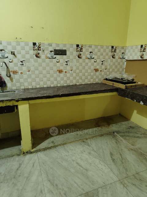 2 BHK Flat In Kunj E Shagufta For Sale  In Toli Chowki