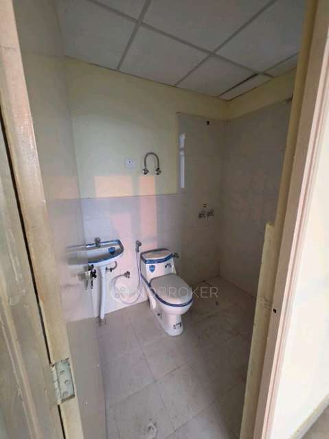 2 BHK Flat In Pyramid Elite, Sector 86 For Sale  In Sector 86