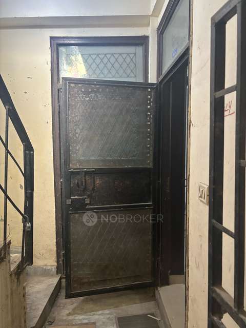 2 BHK Flat In Jamia For Sale  In Okhla